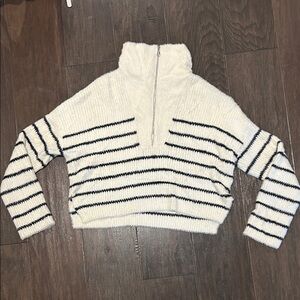 Abercrombie & Fitch White and Black Striped Turtleneck Sweater